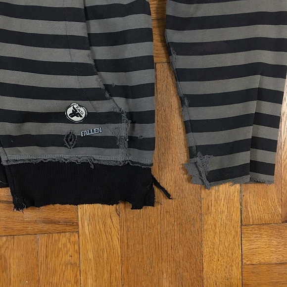 ❌SOLD❌ Fallen Distressed Hoodie Medium - Picture 3 of 4